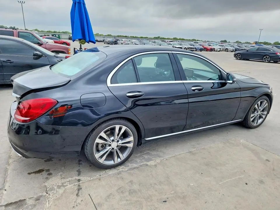 2016 MERCEDES-BENZ C 300  