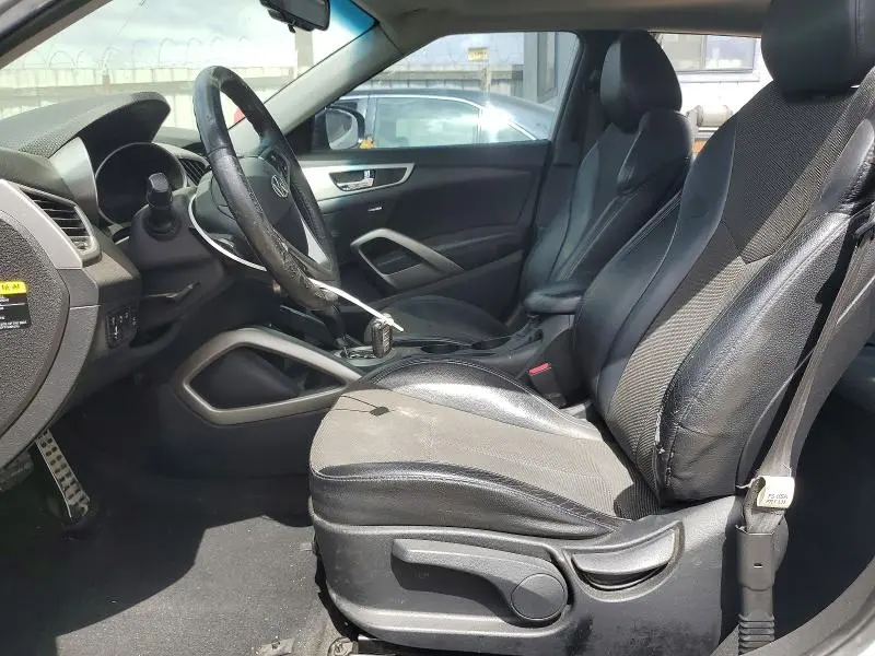 2013 HYUNDAI VELOSTER BASE  