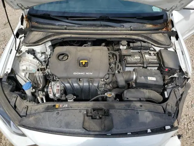 2017 HYUNDAI ELANTRA SE