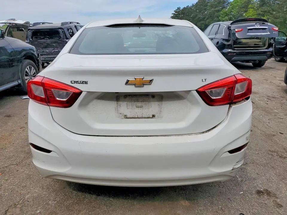 2016 CHEVROLET CRUZE LT  