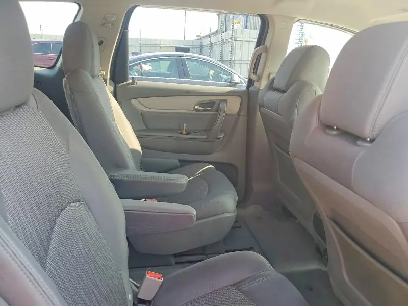 2017 CHEVROLET TRAVERSE LT  