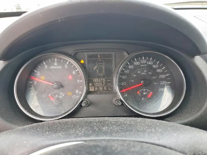 2011 NISSAN ROGUE S  