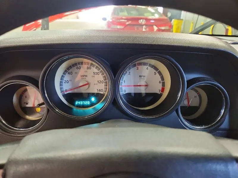 2010 DODGE CHALLENGER SE  