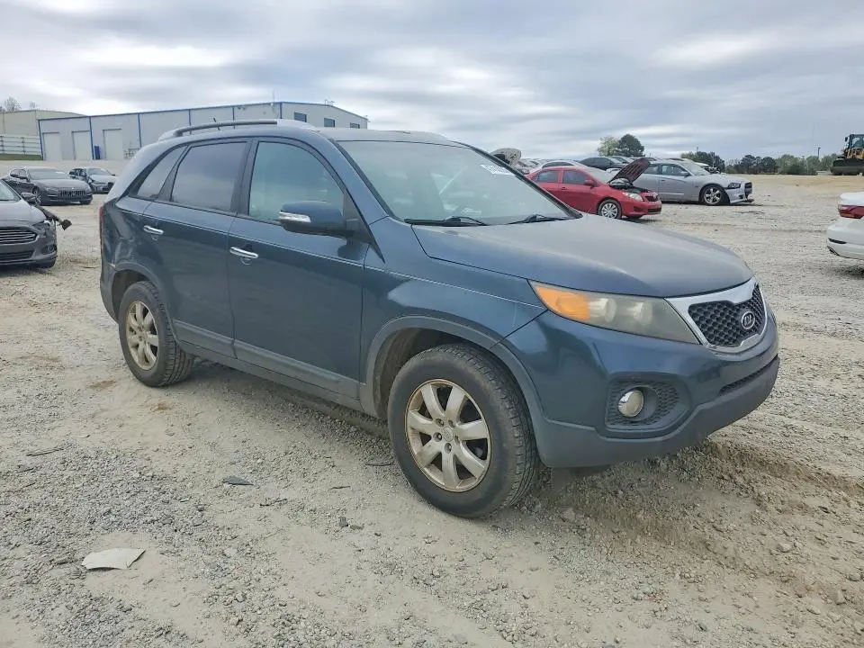 2011 KIA SORENTO LX  