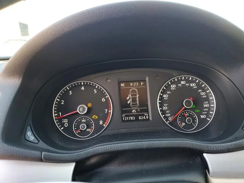 2013 VOLKSWAGEN PASSAT SE  