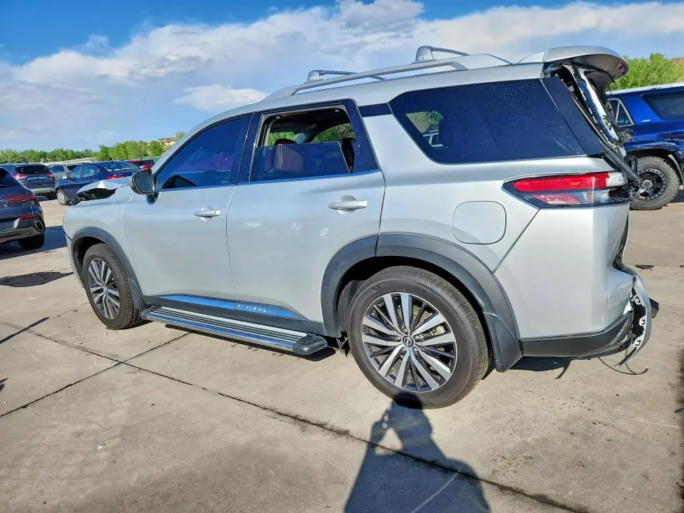2022 NISSAN PATHFINDER PLATINUM  