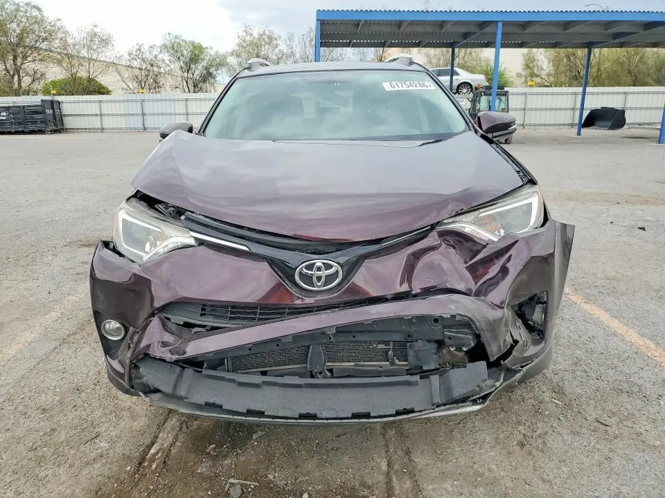 2016 TOYOTA RAV4 XLE  