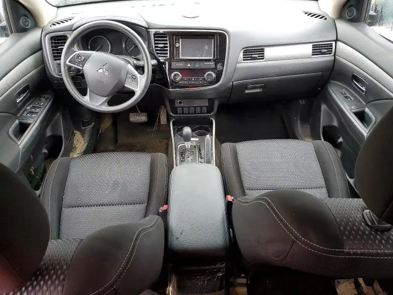 2018 MITSUBISHI OUTLANDER SE  