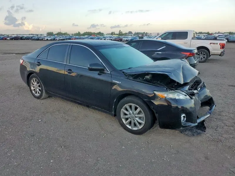 2011 TOYOTA CAMRY HYBRID  