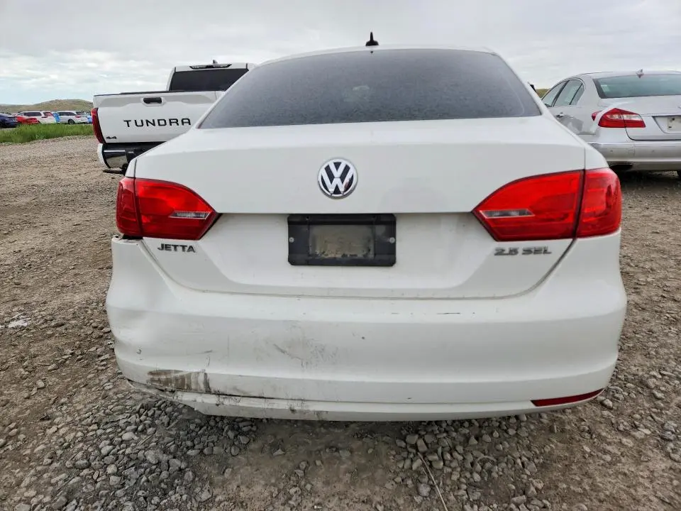 2011 VOLKSWAGEN JETTA SEL  