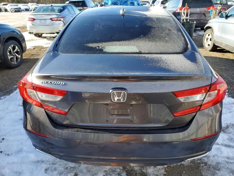 2018 HONDA ACCORD LX  