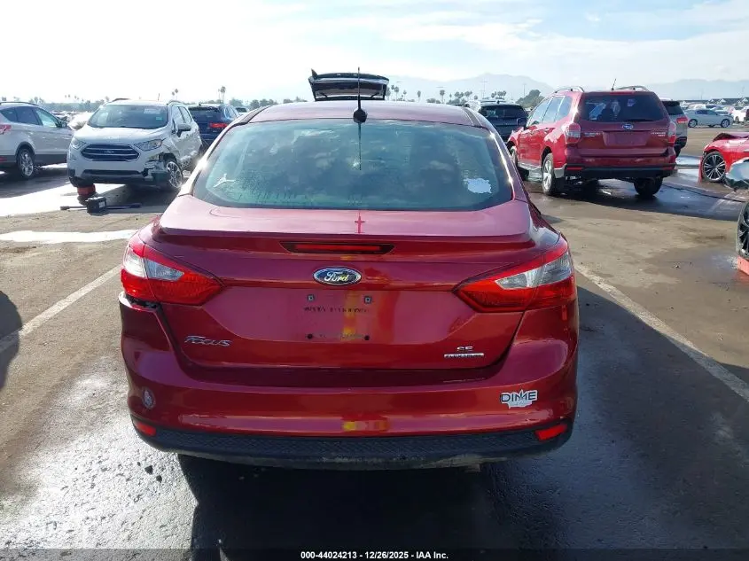 2014 FORD FOCUS SE
