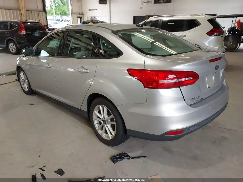 2015 FORD FOCUS SE