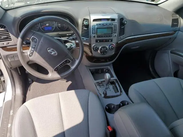 2012 HYUNDAI SANTA FE GLS  