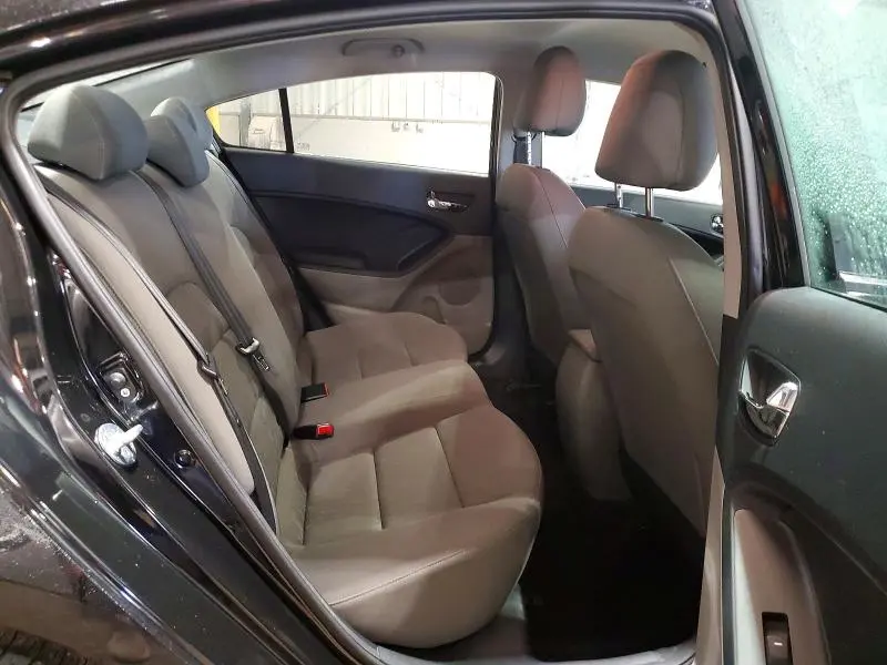 2015 KIA FORTE LX  