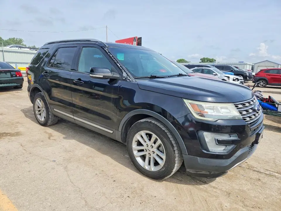 2016 FORD EXPLORER XLT  