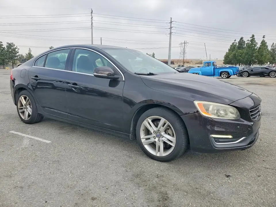 2015 VOLVO S60 PLATINUM  