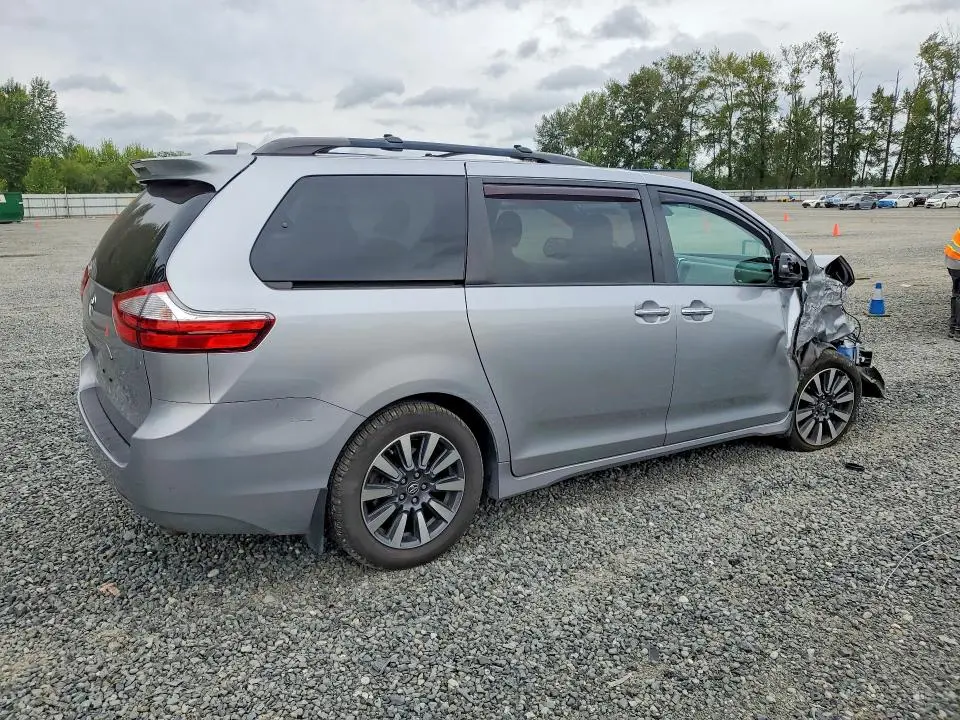 2018 TOYOTA SIENNA XLE PREMIUM 7-PASSENGER  