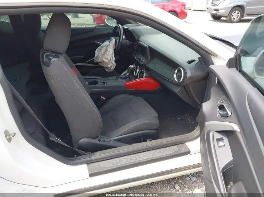 2017 CHEVROLET CAMARO 1LT