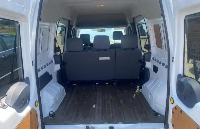 2010 FORD TRANSIT CONNECT XLT  