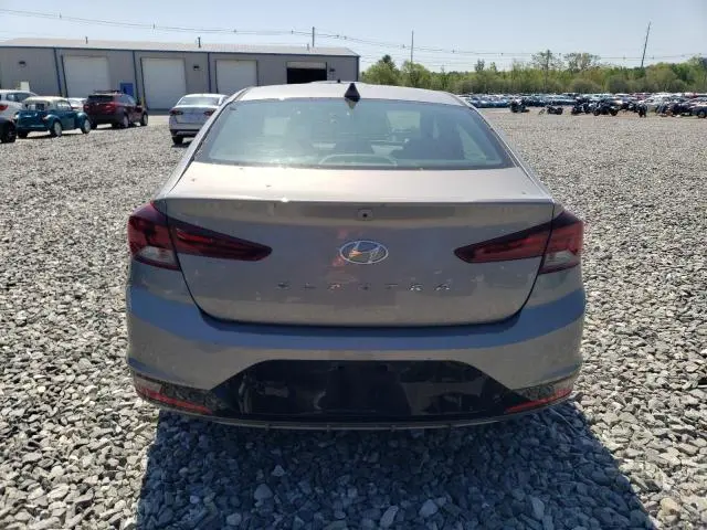 2020 HYUNDAI ELANTRA SEL  
