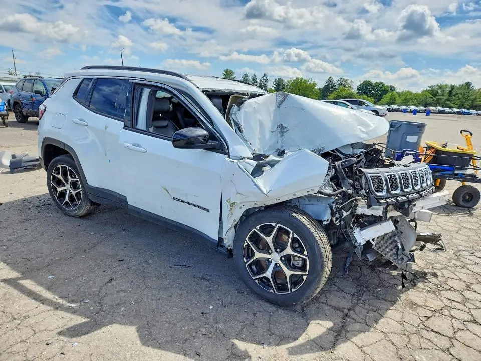 2024 JEEP COMPASS LATITUDE  
