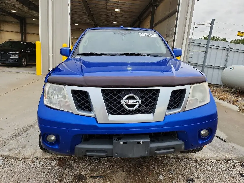 2013 NISSAN FRONTIER S  