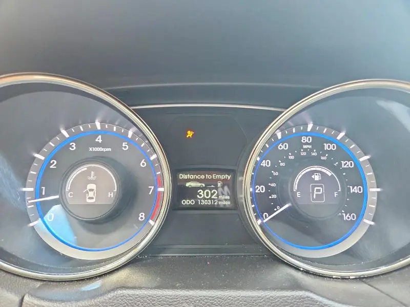 2012 HYUNDAI SONATA GLS  