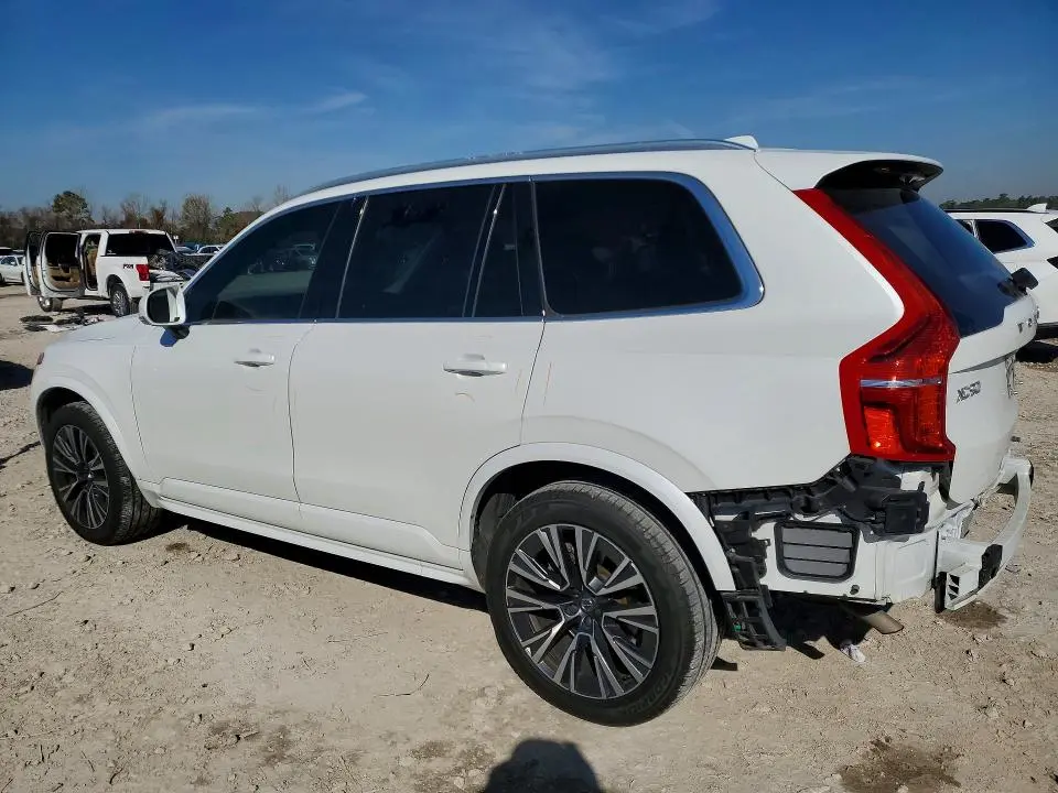 2022 VOLVO XC90 T5 MOMENTUM  