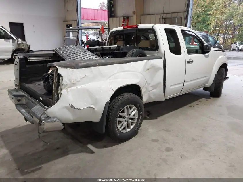 2017 NISSAN FRONTIER SV