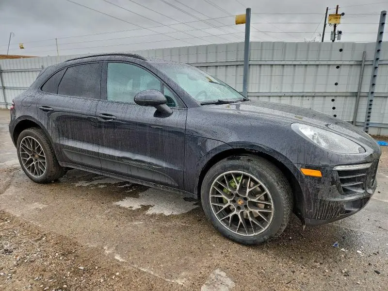 2015 PORSCHE MACAN S  