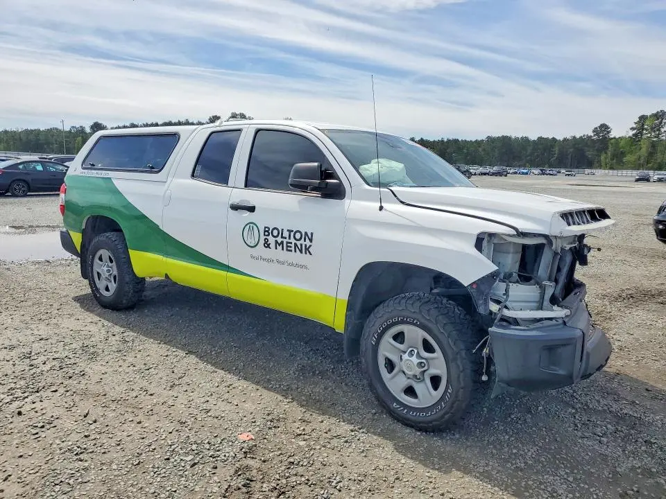 2018 TOYOTA TUNDRA SR  