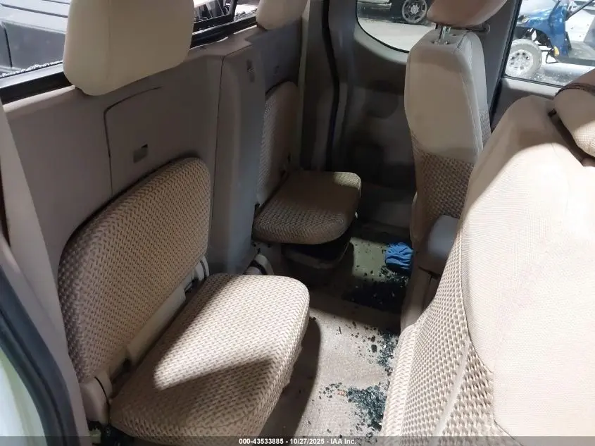 2017 NISSAN FRONTIER SV