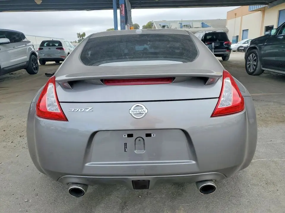 2010 NISSAN 370Z BASE  