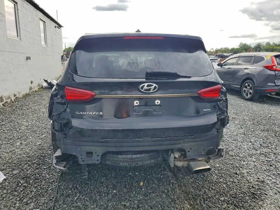 2019 HYUNDAI SANTA FE SE  