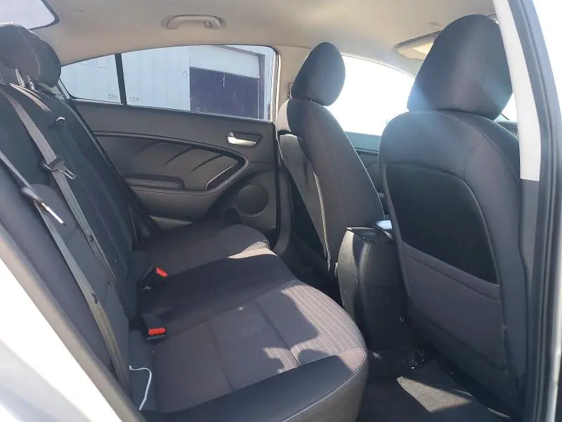 2018 KIA FORTE LX  