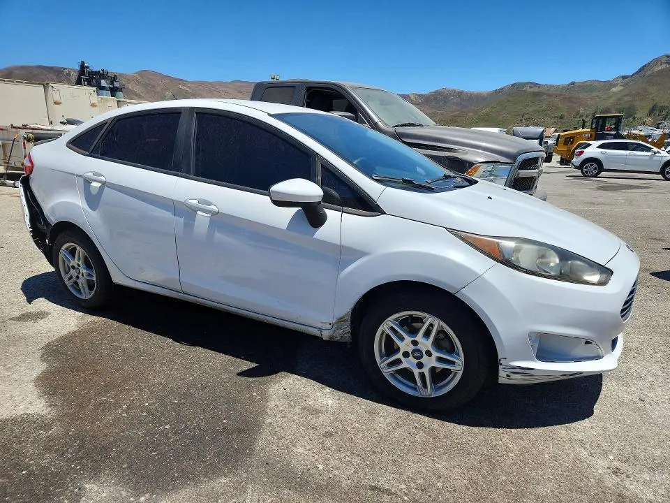 2018 FORD FIESTA SE  