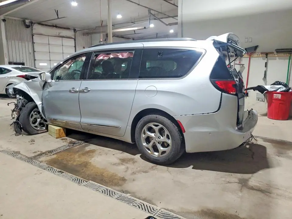 2022 CHRYSLER PACIFICA LIMITED  