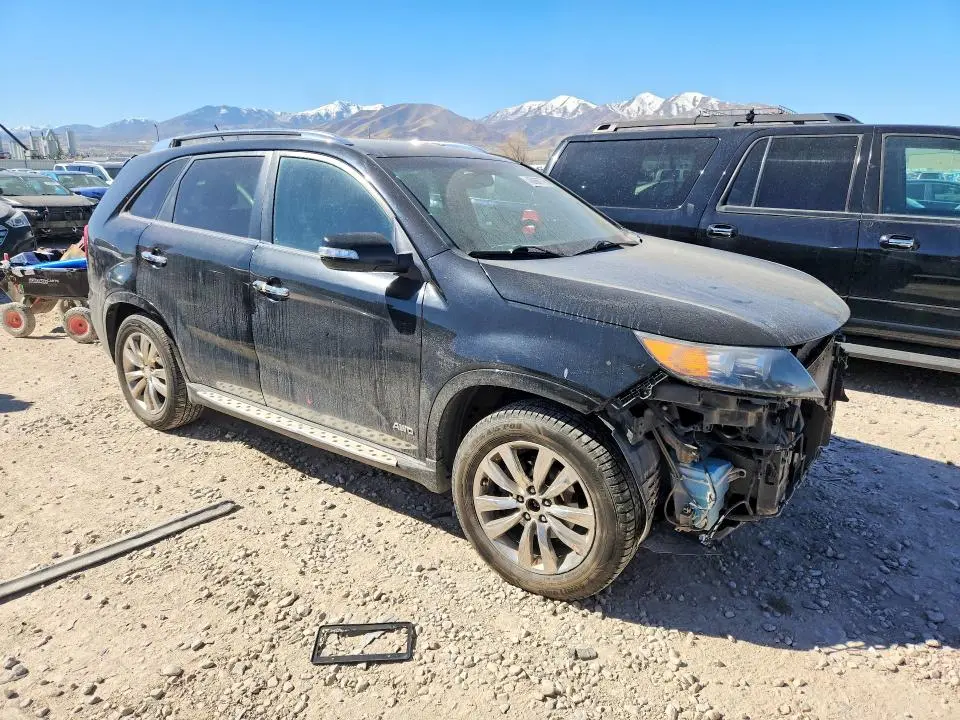 2013 KIA SORENTO SX  
