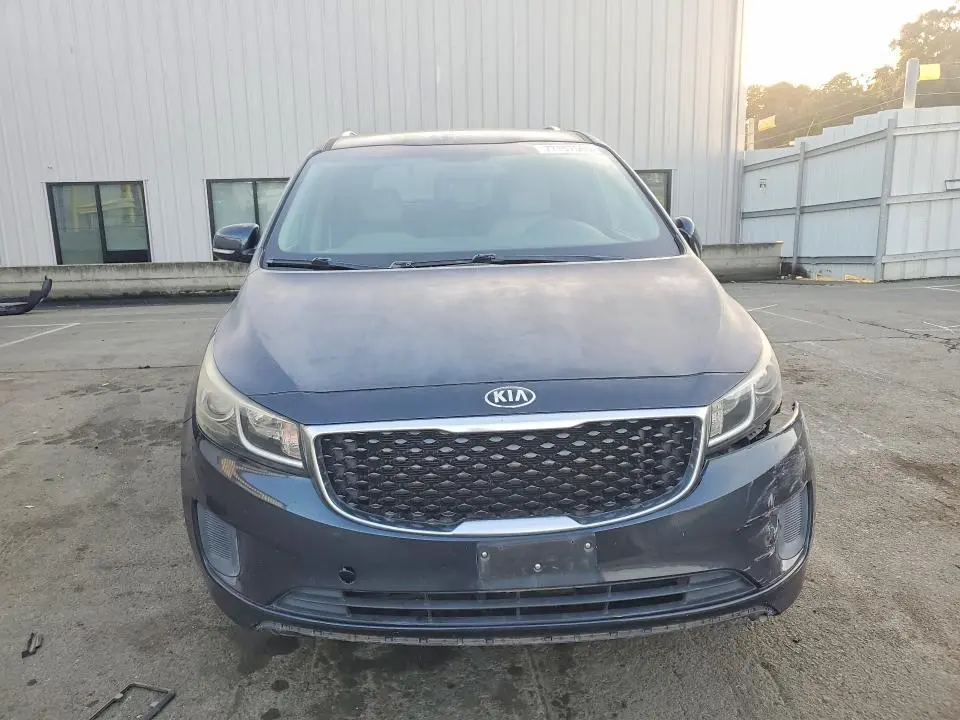 2016 KIA SEDONA LX  
