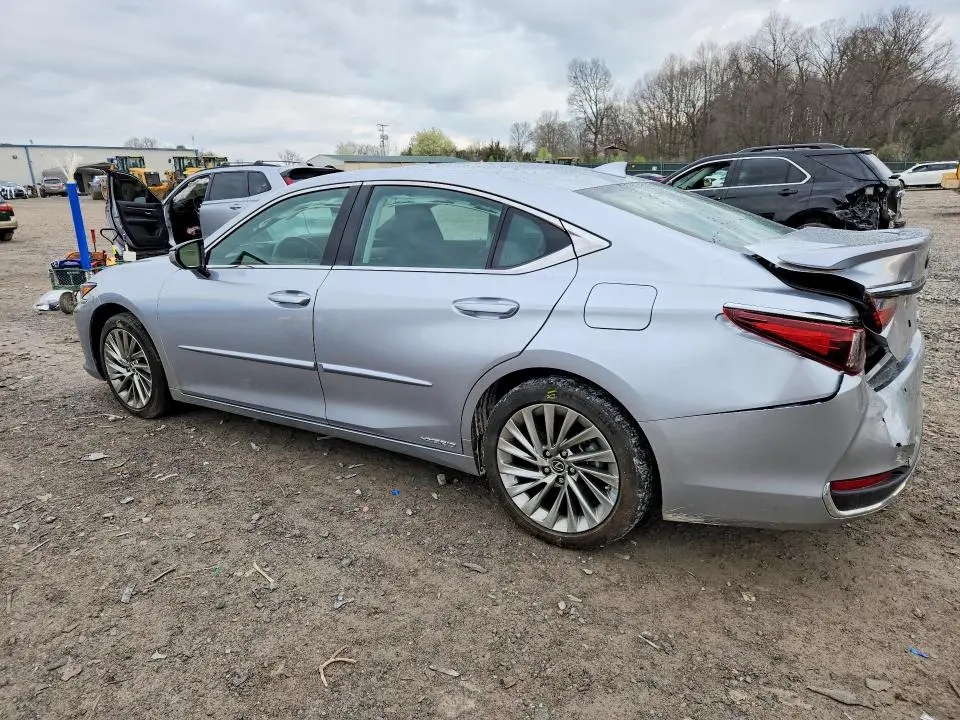 2022 LEXUS ES 300H ULTRA LUXURY  