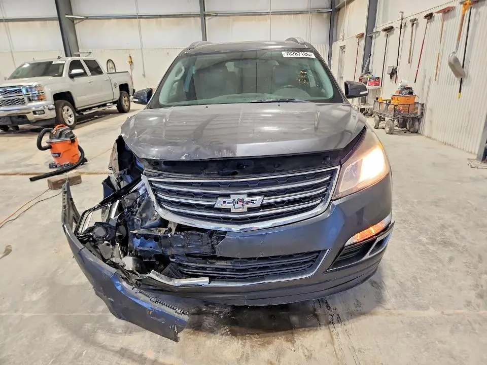 2013 CHEVROLET TRAVERSE LT  