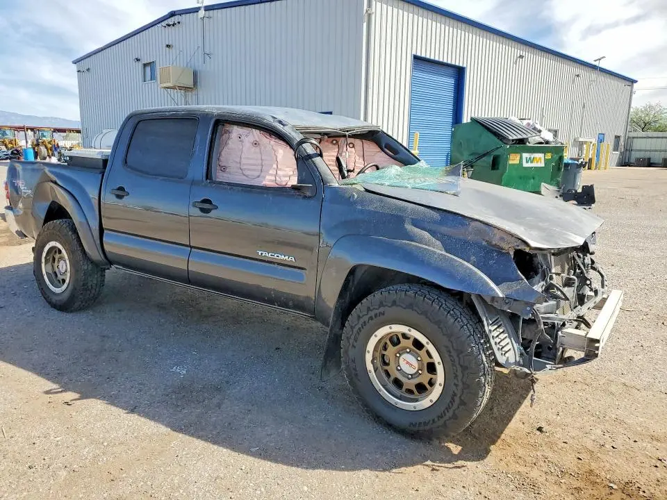 2011 TOYOTA TACOMA V6  