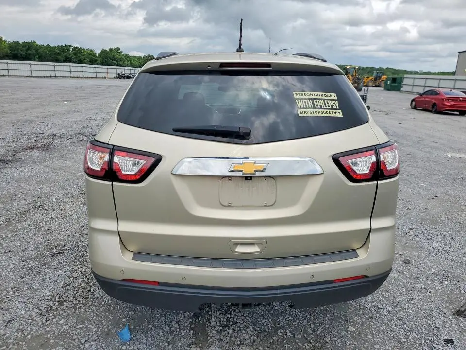 2014 CHEVROLET TRAVERSE LT  
