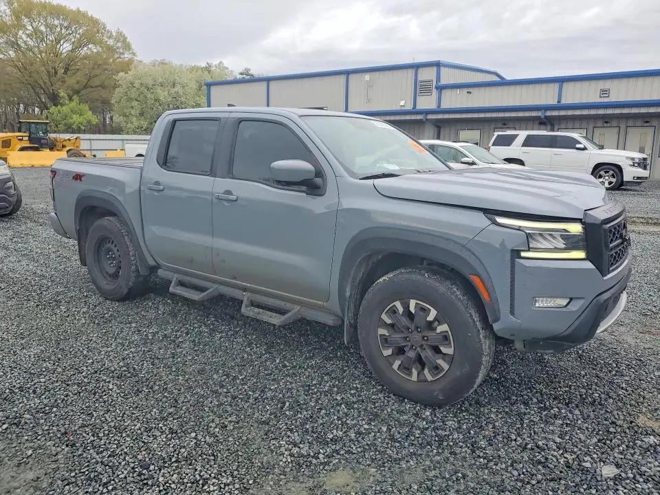 2022 NISSAN FRONTIER PRO-4X  