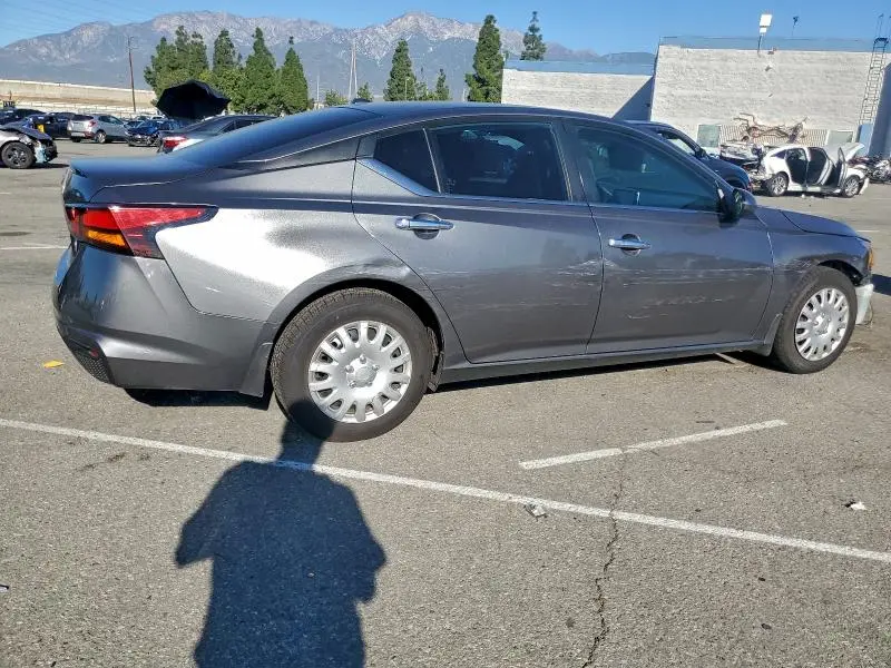 2019 NISSAN ALTIMA S  