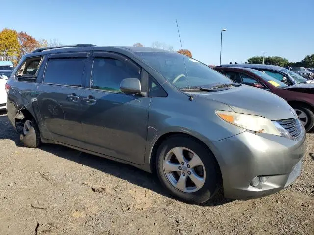 2011 TOYOTA SIENNA LE  