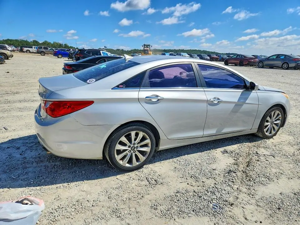 2011 HYUNDAI SONATA SE  