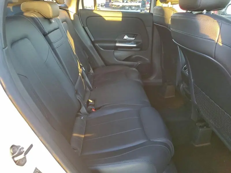 2021 MERCEDES-BENZ GLA 250  