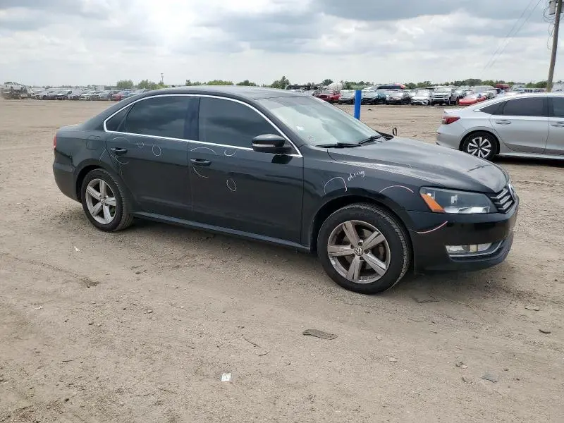 2015 VOLKSWAGEN PASSAT S  